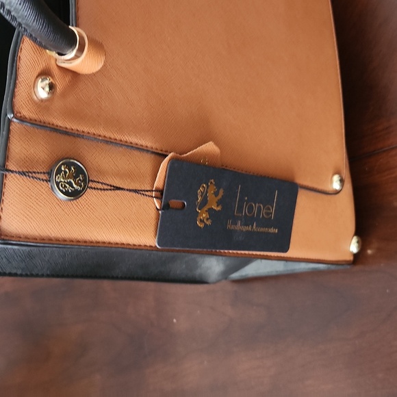 Purse - Picture 4 of 6